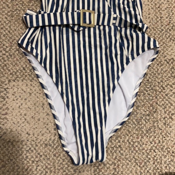WeWoreWhat Bathing Suit - Picture 3 of 4